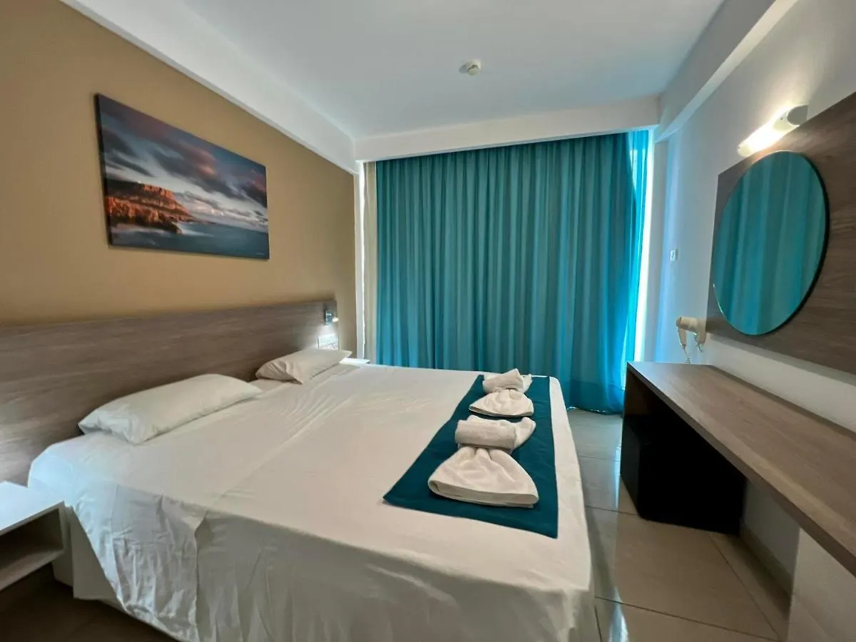 איה נאפה Sunny Blue Hotel איה נאפה