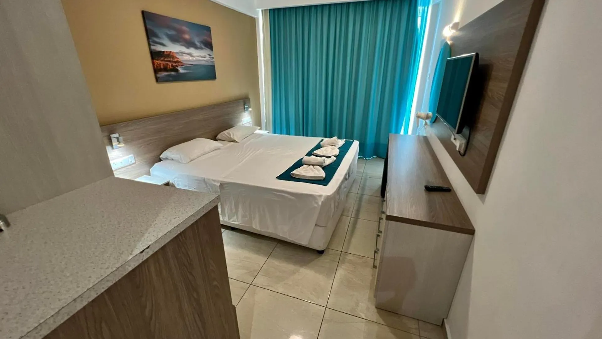 דירה איה נאפה Sunny Blue Hotel קפריסין