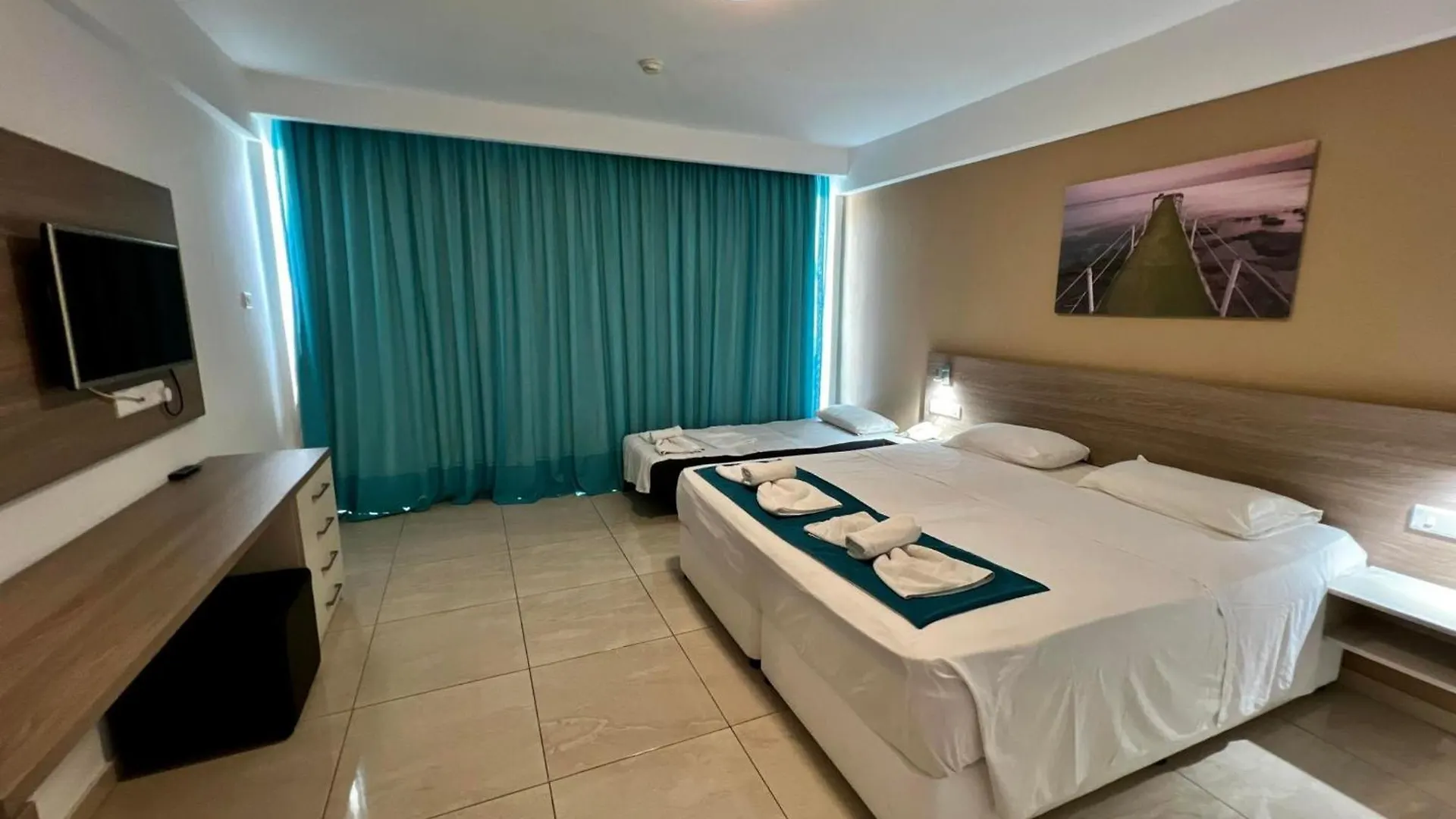 Sunny Blue Hotel Agia Napa